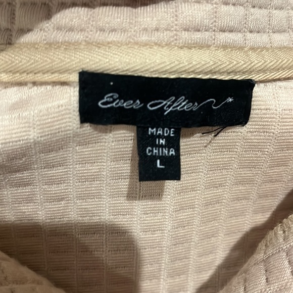 Ever After size Large Neutral Long-Sleeved Streetwear - Picture 2 of 3